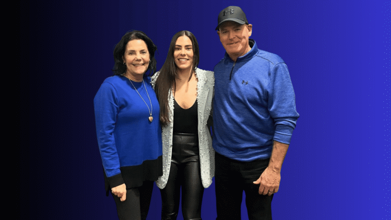 kelsey plum parents